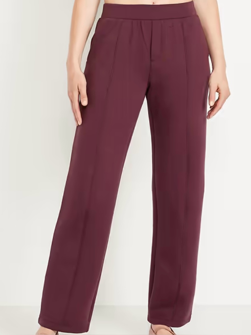 Old Navy High-Waisted Bounce Fleece Trouser
Sweatpants